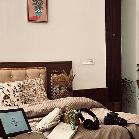 La Casa By Cosmic Kriya Hostel Bir  Exterior photo