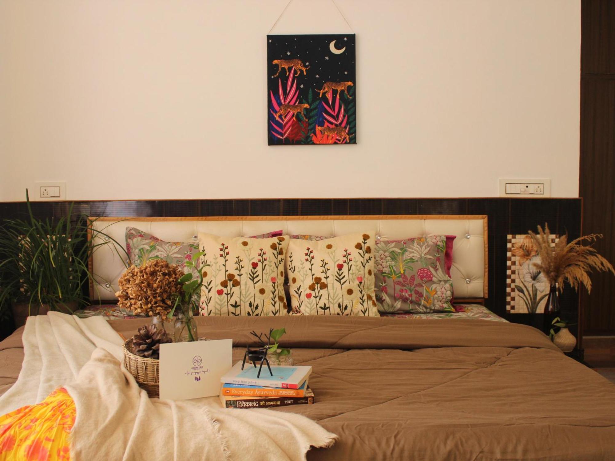 La Casa By Cosmic Kriya Hostel Bir  Exterior photo